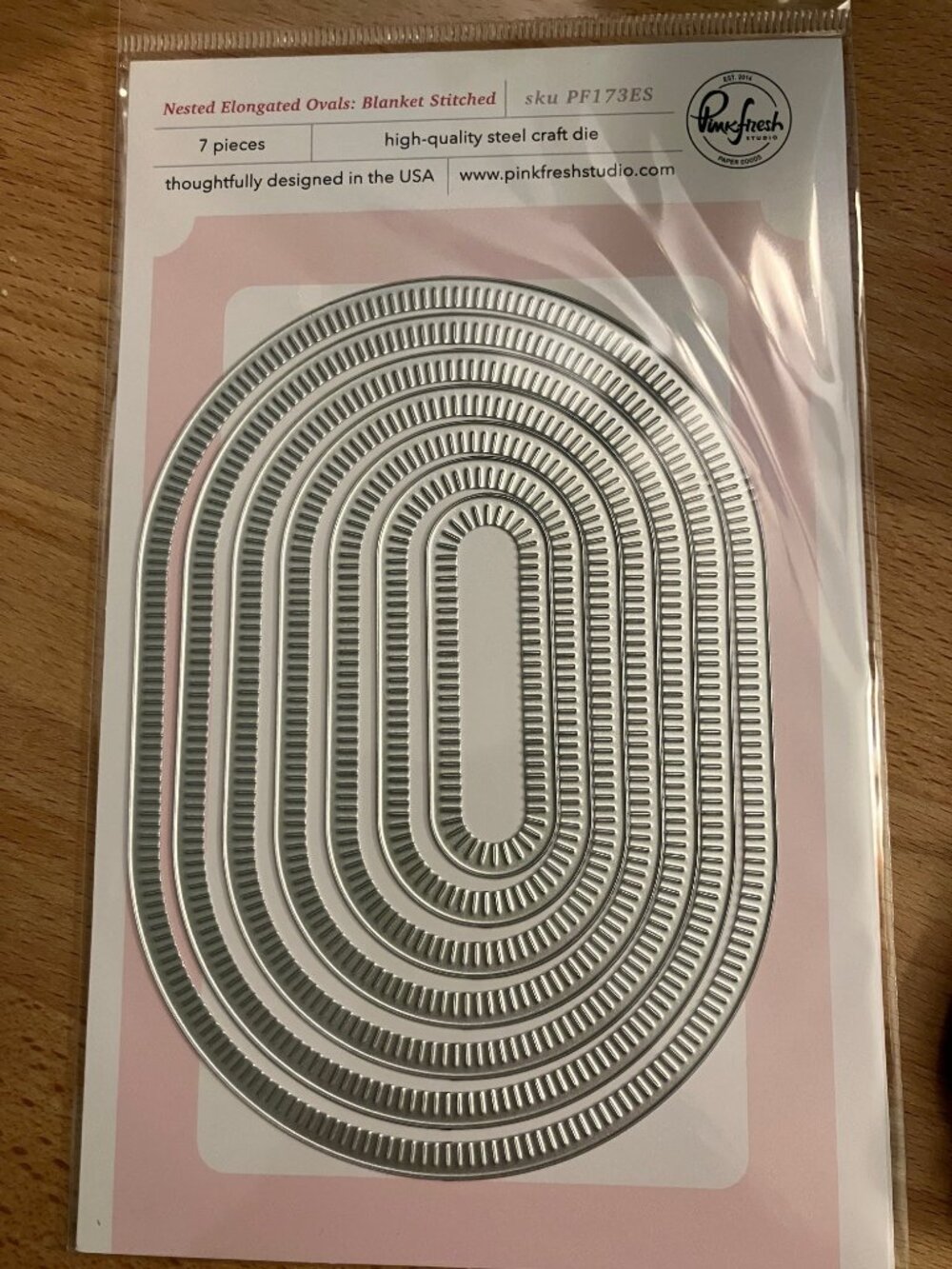 Pinkfresh Essentials: Nested Elongated Ovals Blanket Stitched die